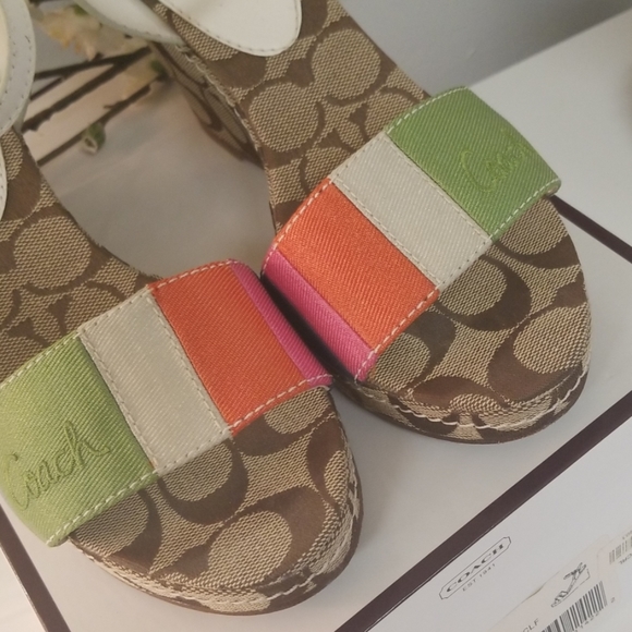 Coach shoes wedges Size 7 - Picture 2 of 5